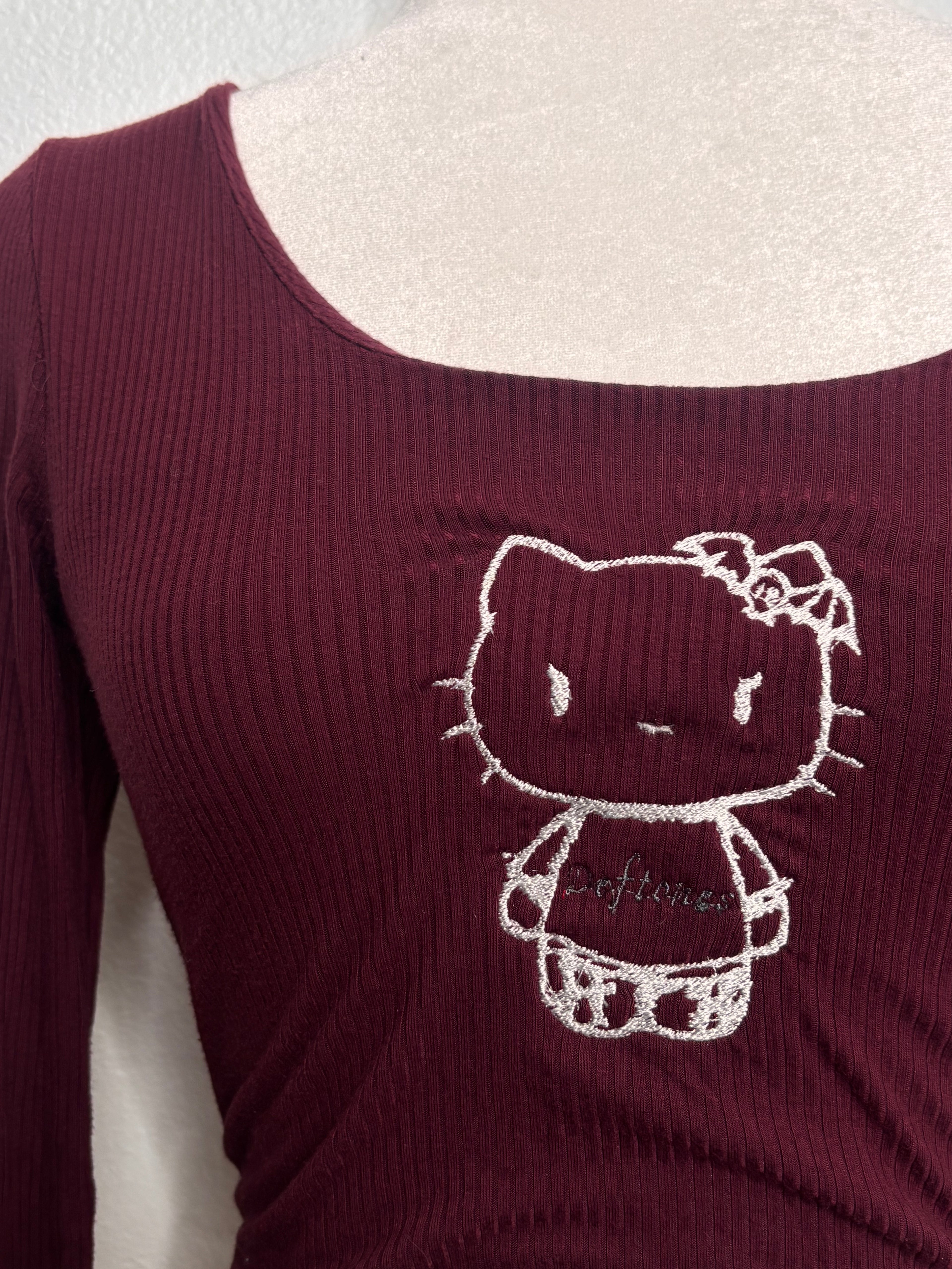🤟🏼✨ Kitty Metal Deftones Long Sleeve 🤟🏼✨