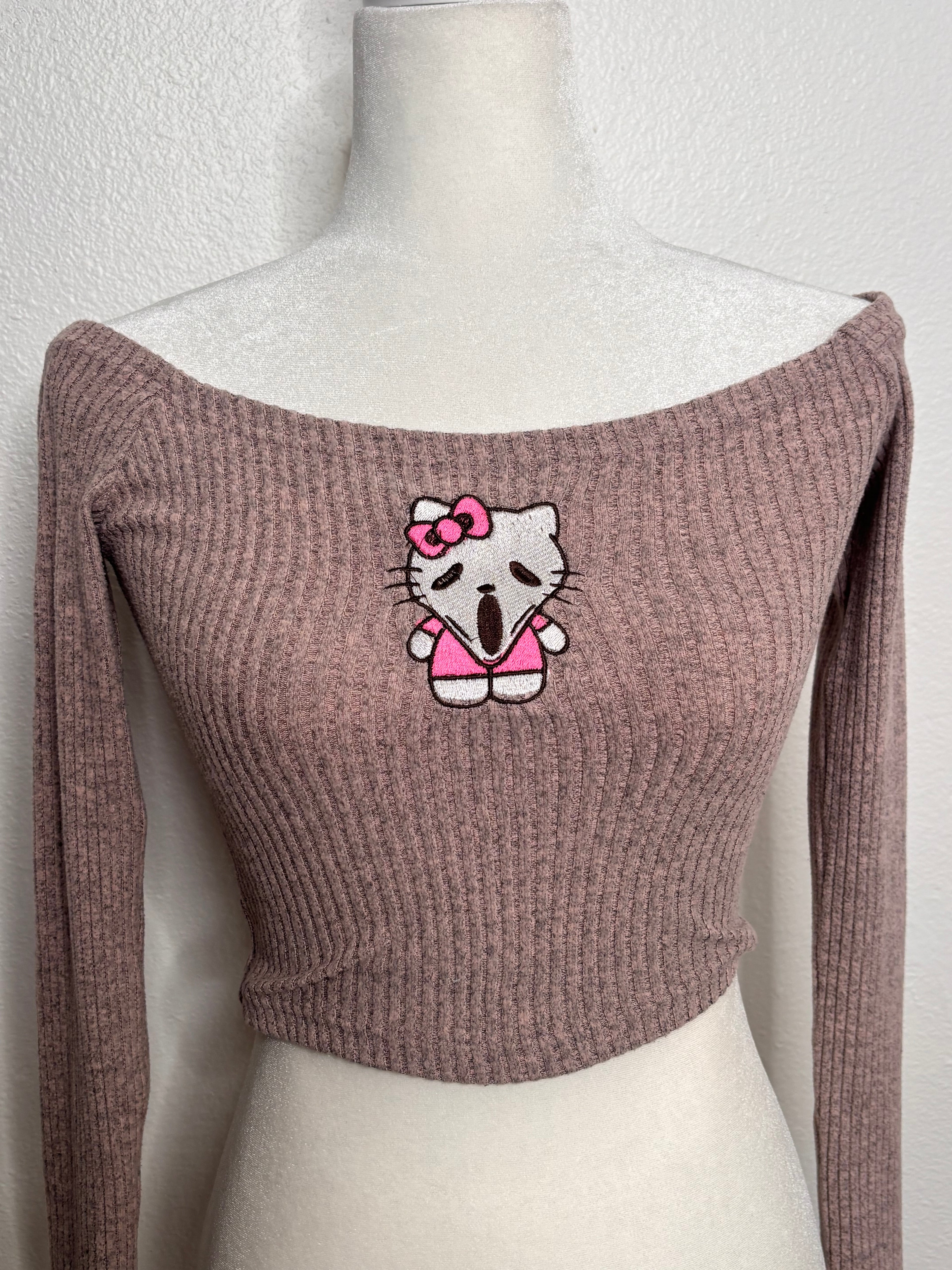 🔪🩷 Ghost face kitty embroidery top